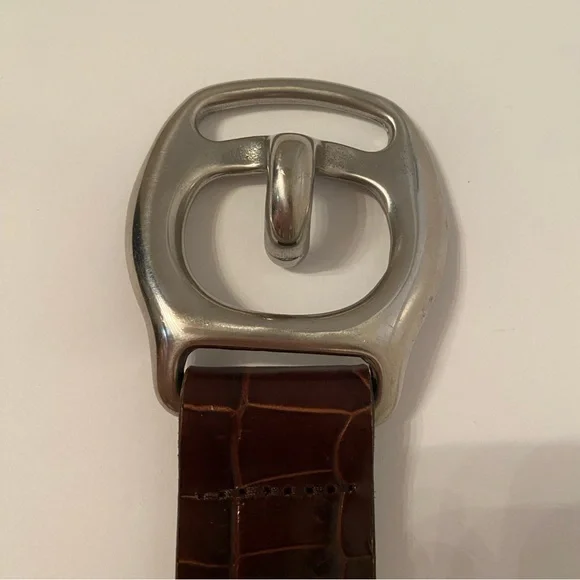 Brown Croc-Embossed Leather Belt with Silver Buckle - Picture 5 of 9